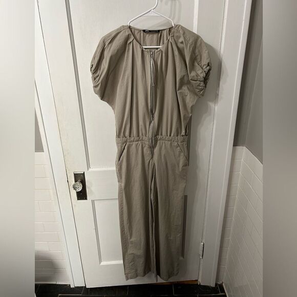 Zara Tan Jumpsuit with Puffed Sleeves and Elastic Waist - Picture 1 of 4